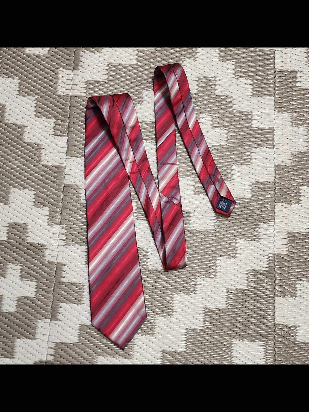 Men's Red Striped Tie - Classic Diagonal Pattern